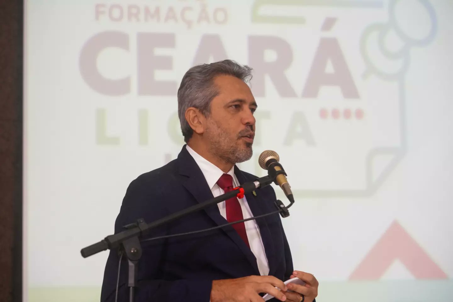 Governador Elmano de Freitas. Foto: Reprodução/Redes Sociais